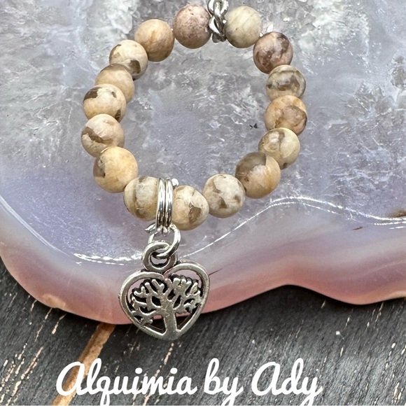 Alquimia Gold and Tan leopard jasper beaded Ring with heart Charm - Picture 1 of 2